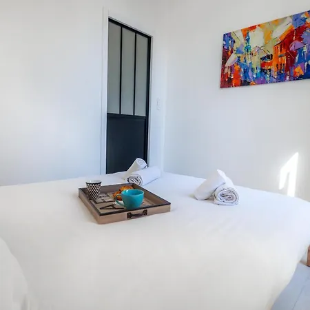 Grand 4 Pieces Centre De Apartmán