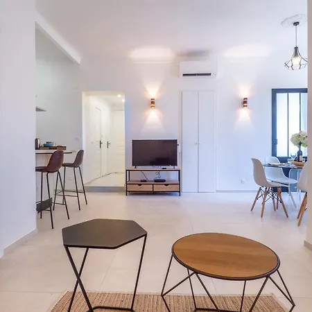 Grand 4 Pieces Centre De *