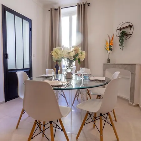 Apartment Grand 4 Pieces Centre De