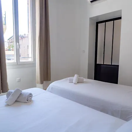 Apartment Grand 4 Pieces Centre De